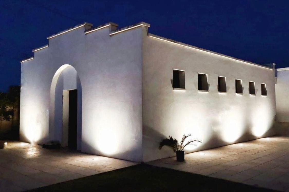 Hotel Saraceno Al Faro Taranto Exterior foto