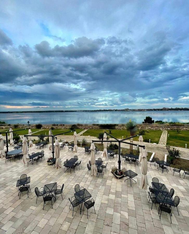 Hotel Saraceno Al Faro Taranto Exterior foto