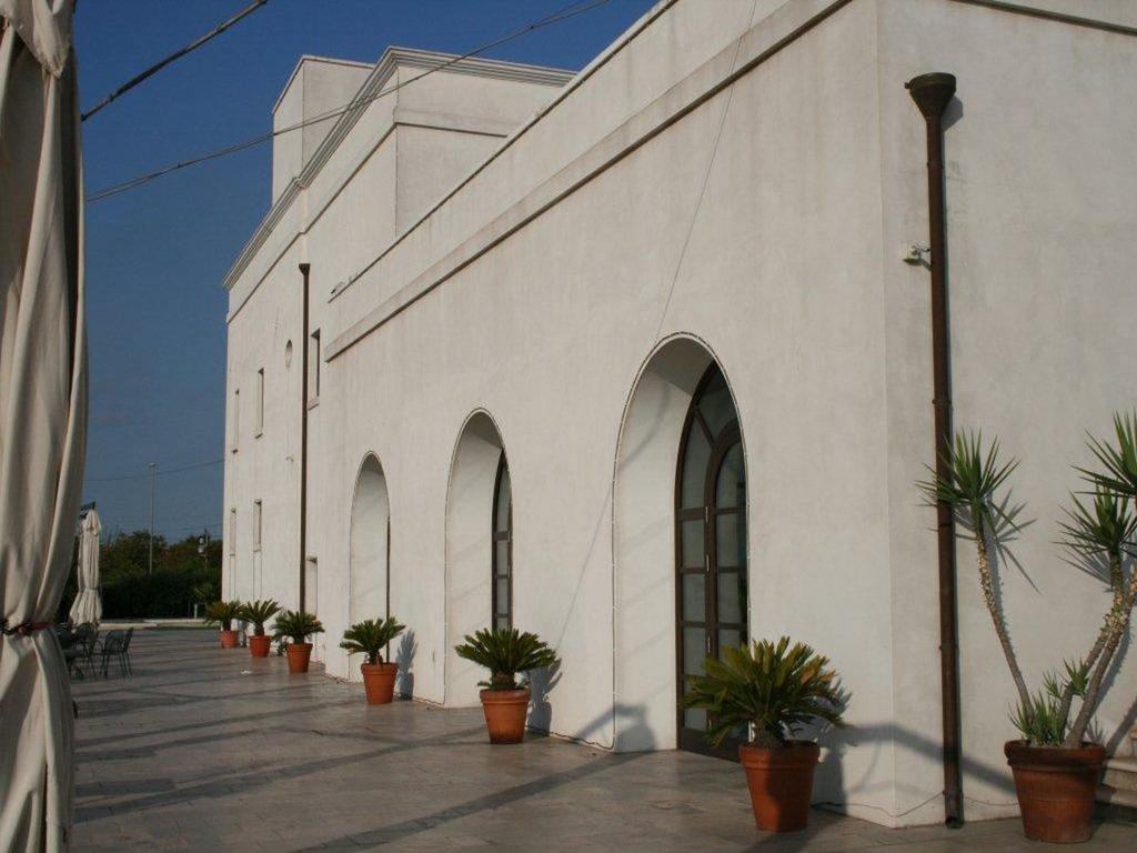 Hotel Saraceno Al Faro Taranto Exterior foto